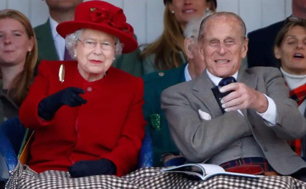 Reina Isabel se niega a celebrar su cumpleaños durante crisis del coronavirus