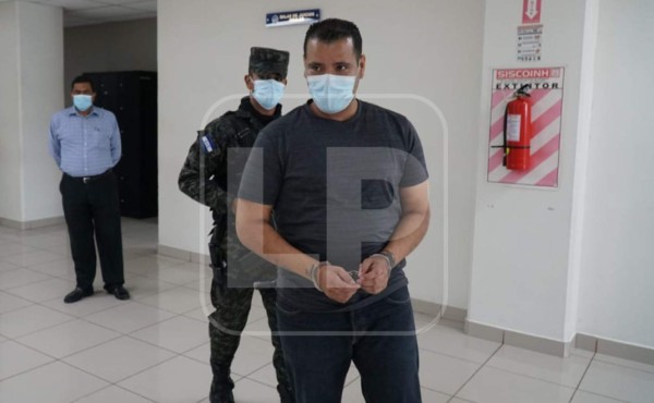 Asesino serial que estranguló a tres mujeres recibe 55 años de cárcel