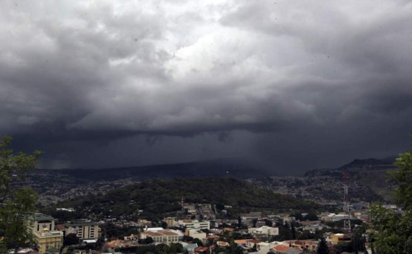 Se prevén lluvias y chubascos leves en casi toda Honduras este domingo