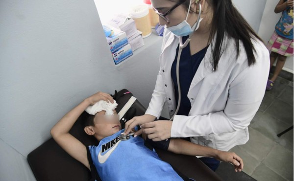 Centros de salud amplían horarios por casos de dengue