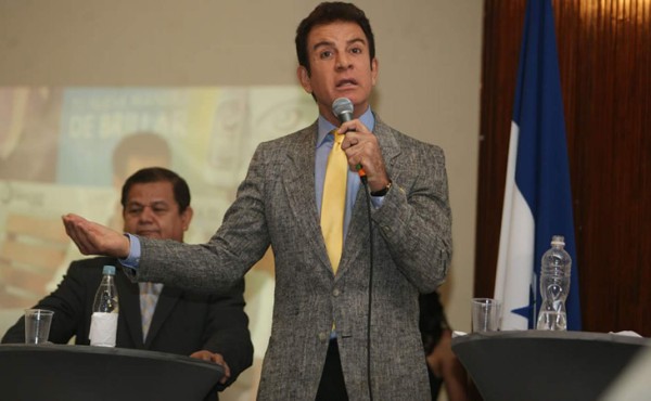 Salvador Nasralla: 'Yo le rogué que no participara en el concurso de belleza'