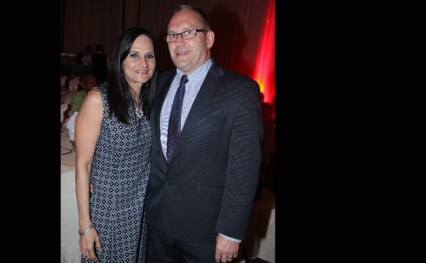 Cena navideña de la Escuela Internacional Sampedrana