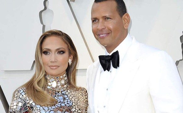 Exesposa de Alex Rodríguez le envía un mensaje a Jennifer López por su compromiso