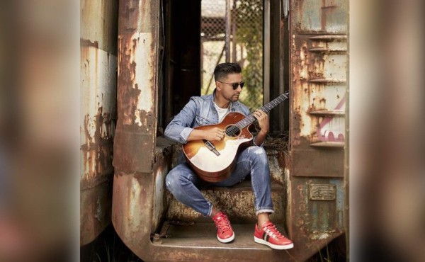 El cantante cristiano Alex Campos hace un tema urbano por sus hijos