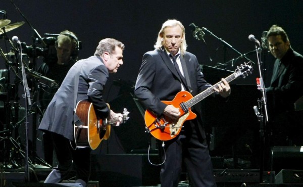 Eagles denuncia a hotel por lucrarse con nombre 'Hotel California'