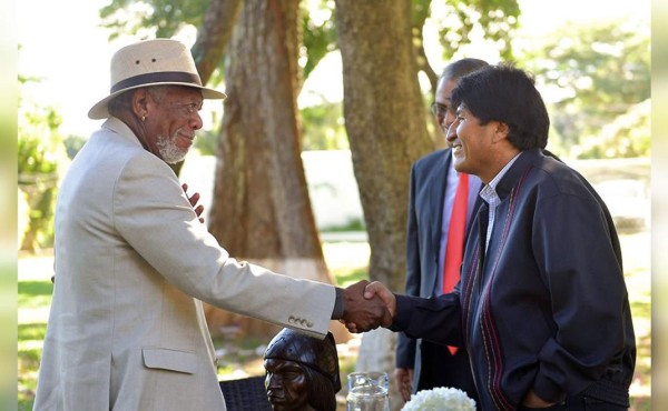 Morgan Freeman entrevistó a Evo Morales