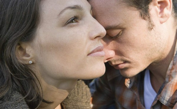 Se enamoró de la ex amante de su amigo