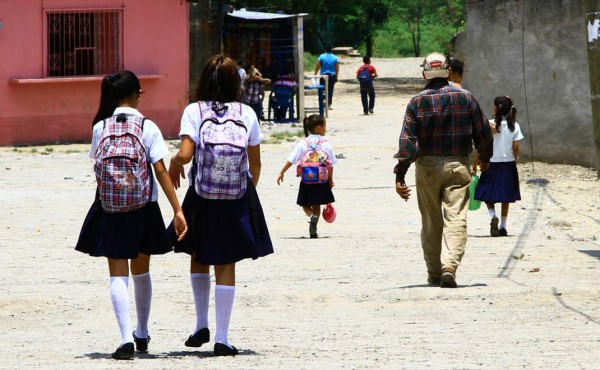 Despiden a dos empleados de Educación en Copán por retrasar pagos a docentes  