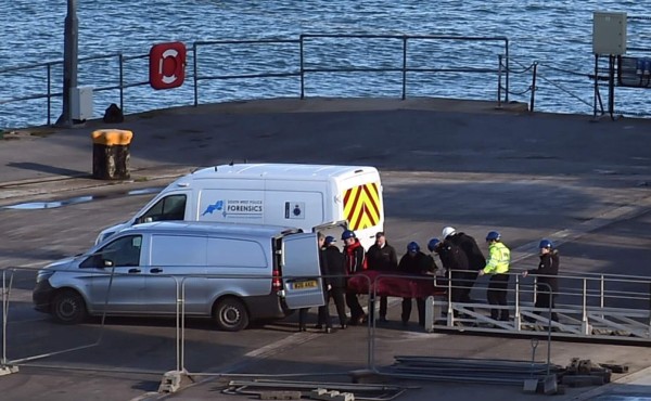 Finalizan rescate a la espera de confirmar identidad del cuerpo hallado en avión de Emiliano Sala