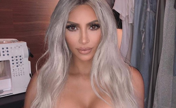 Kim Kardashian irreconocible en foto de su juventud