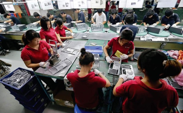 La cadena industrial de electrónicos en Asia, un escollo en el camino de Trump