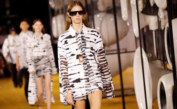 Riccardo Tisci renueva Burberry