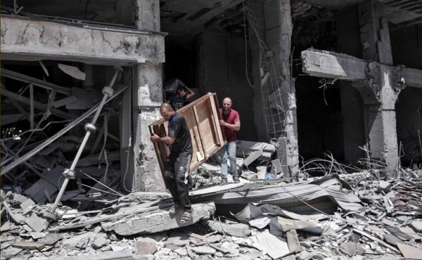 Bombardeos israelíes continúan en Gaza, tras 200 muertos en una semana
