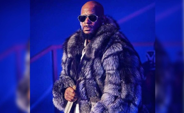 R. Kelly responde a denuncias con tema
