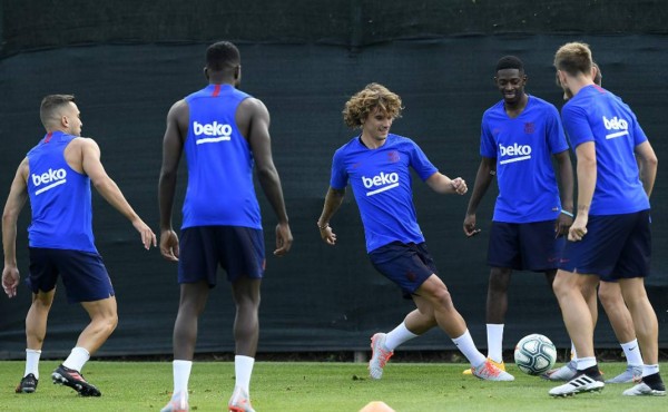 Barcelona cierra su última doble sesión antes de viajar a Japón  