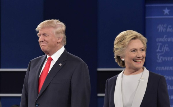 Clinton llega más fuerte que Trump al último debate presidencial