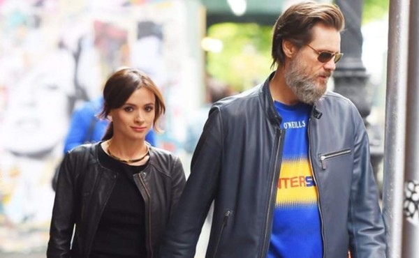 Demandan al actor Jim Carrey por la muerte de su novia