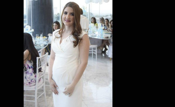 Fiesta maternal para Alejandra Diek de Molina