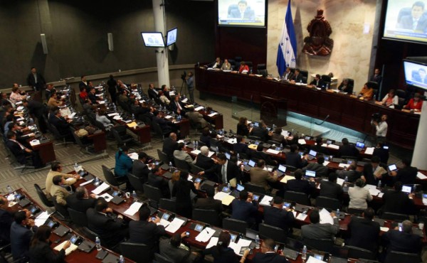 Exdiputado de Libre anuncia que regresará al Partido Liberal