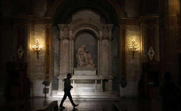 Justicia chilena condena a Iglesia a indemnizar a víctimas de abusos de exsacerdote