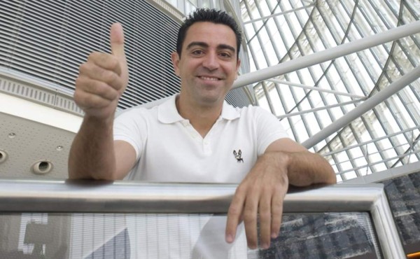 El yate de Xavi Hernández sale a subasta para ayudar al rescate de refugiados