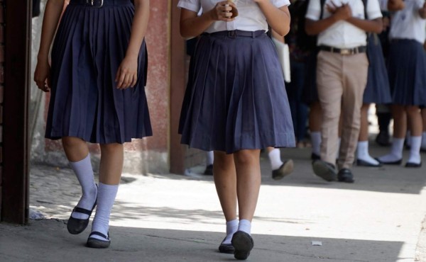 Disminuyen casos de alumnas embarazadas en Cortés