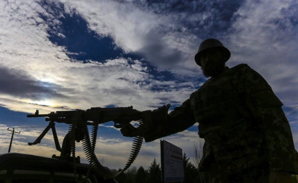 Estados Unidos niega tener 'negociaciones' con los talibanes