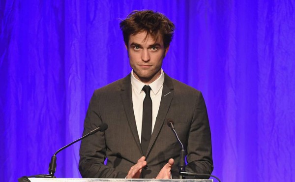 Robert Pattinson se rehusó a realizar escena sexual con un perro&nbsp;&nbsp;