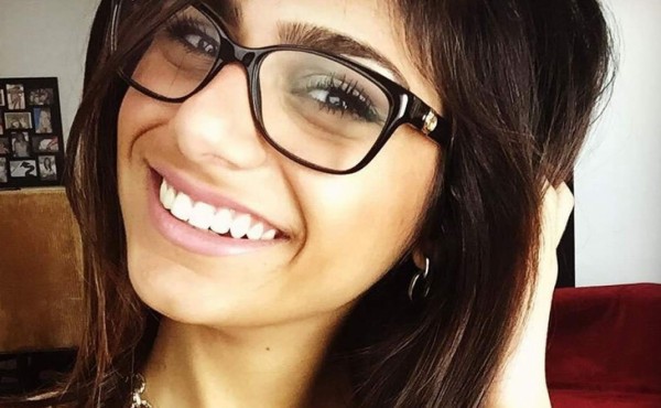 Mia Khalifa da tremendo regalo de año nuevo a sus seguidores