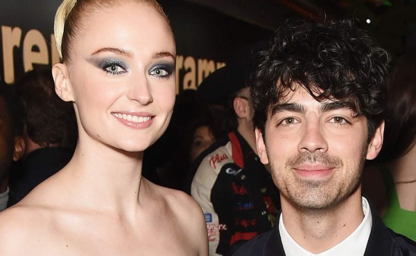 Sophie Turner y Joe Jonas recurren a un terapeuta tras la muerte de su perro