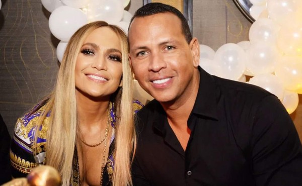 Jennifer López y Alex Rodríguez celebran su segundo aniversario