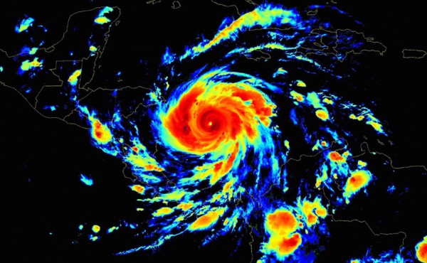 En vivo: Iota siga la trayectoria del huracán categoría 5