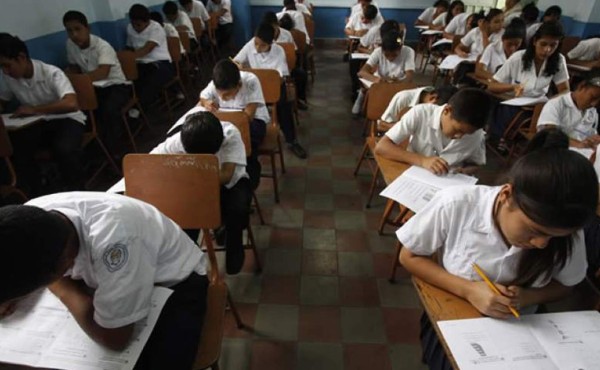 Darán uniformes gratis a más de 500 mil estudiantes en Honduras