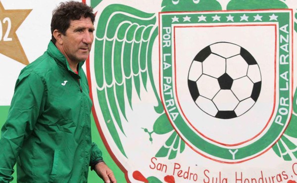 Héctor Vargas, candidato para dirigir a la selección de Nicaragua