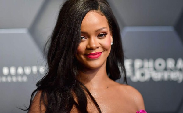 Rihanna anuncia ayuda a víctimas del huracán Dorian en Bahamas