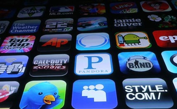 Apple retiró 256 apps que recogían datos personales de usuarios