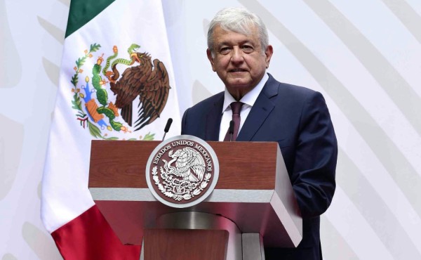 López Obrador dice que México da 'lección al mundo' en lucha contra coronavirus