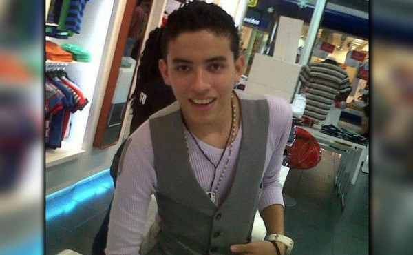 Muere estudiante de Medicina de la Unah-VS tras estrellarse en carro