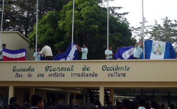 Normal de Occidente dice adiós a 133 años de formar maestros