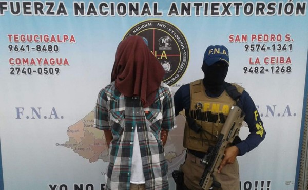Cae menor de 17 años acusado de extorsión en Comayagüela