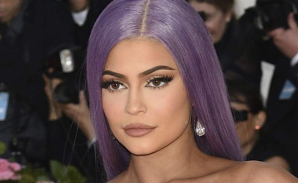 Forbes le quita el título de 'billonaria' a Kylie Jenner por sus 'mentiras'