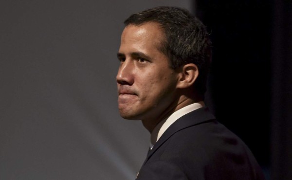 Guaidó dice que Maduro sometió a prueba de polígrafo a altos mandos militares  