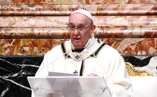 Papa insta a la fraternidad: 'O somos hermanos o nos destruimos mutuamente'
