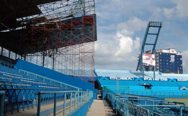 Prohibido aplaudir a Obama en el estadio de La Habana