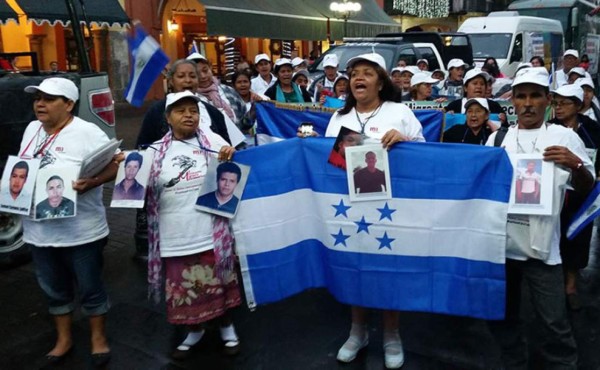 Presentan en Honduras guía de búsqueda de desaparecidos con apoyo de España