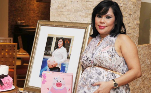 Fiesta maternal para Alejandra Salazar