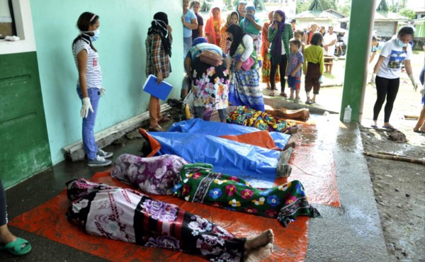 Más de 200 muertos en Filipinas tras paso de tormenta tropical Tembin  