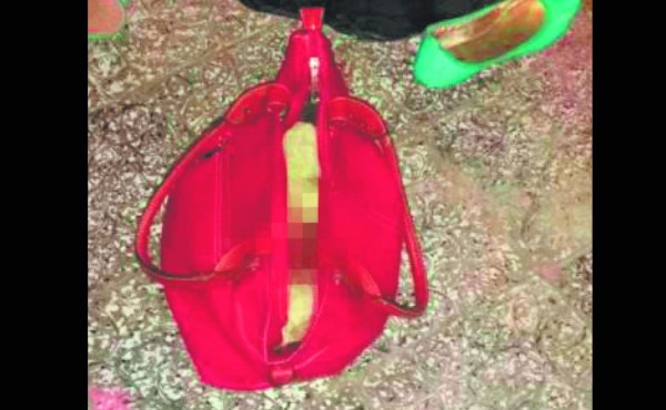 Otro recién nacido fue encontrado muerto dentro de una cartera