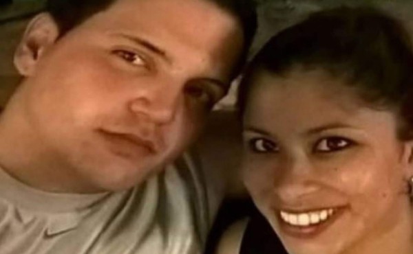 La 'destripa' por mencionar a su ex mientras hacían el amor en Florida