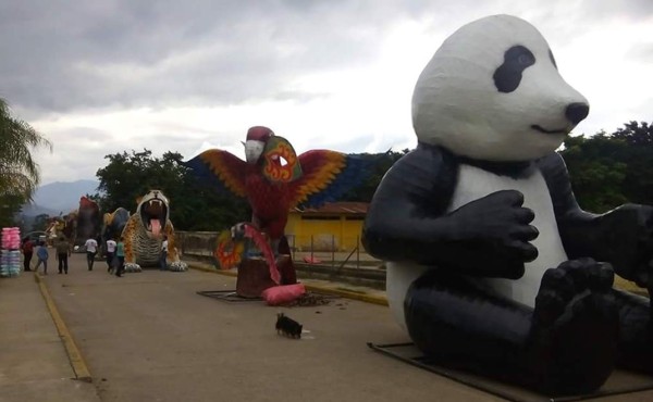 Osos, monos y pingüinos se pasearán por las calles de Trinidad, Santa Bárbara